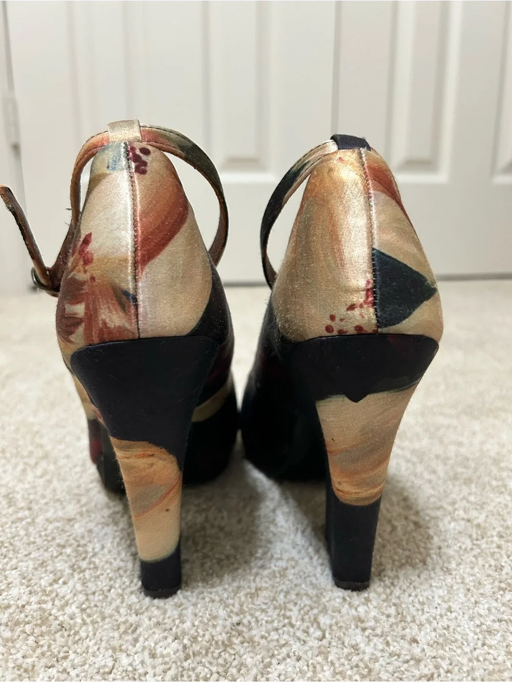 H&M conscious collection Silk Floral Block Heels size 9 bohemian feminine